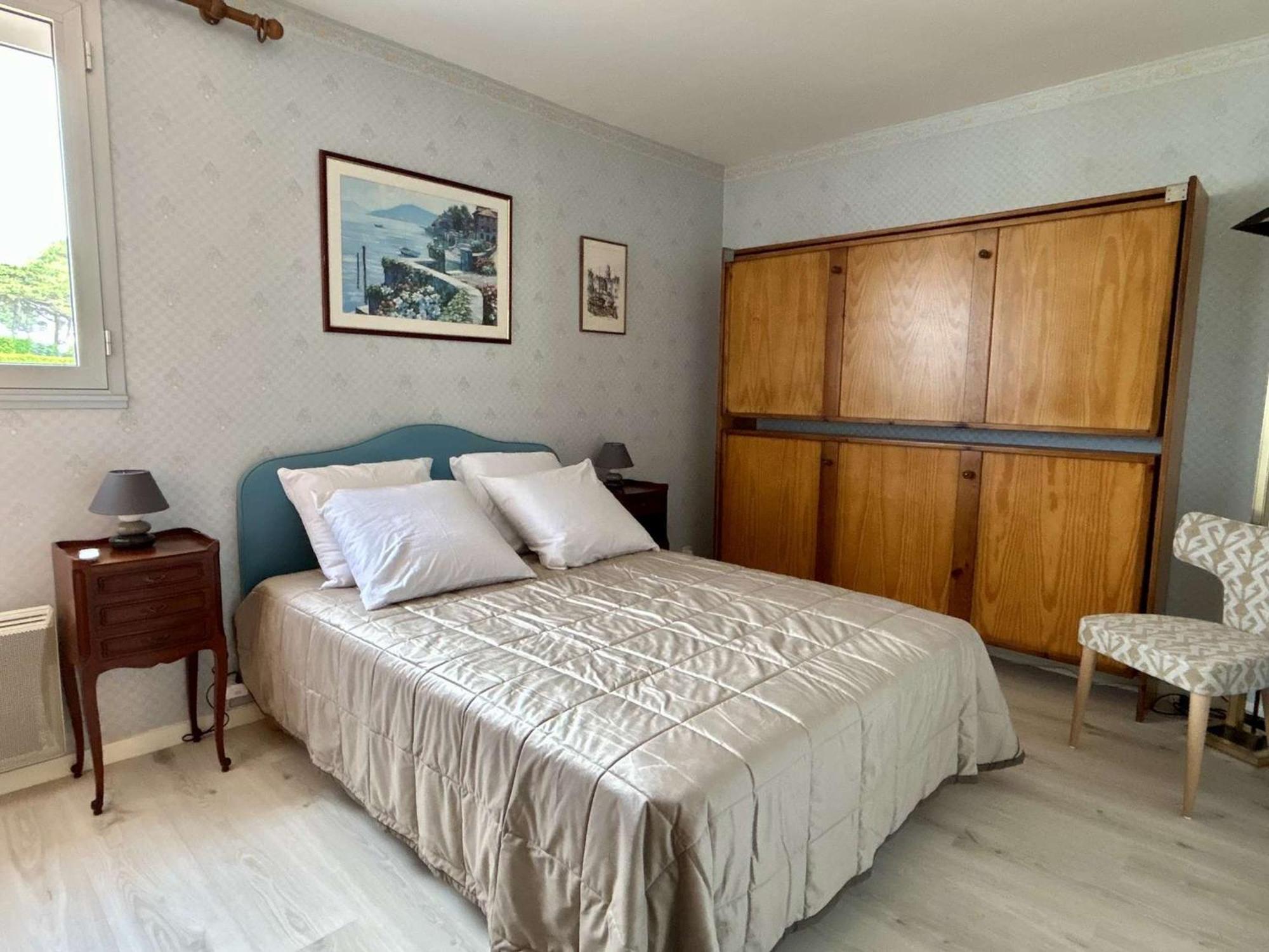 Spacieux T3 Avec Terrasse Ensoleillee Et Parking - Fr-1-494-211 Appartement *